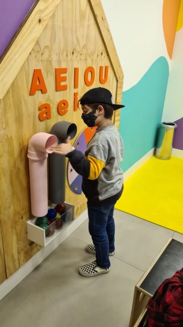 Cenografia para Shopping Fashion Mall: Clubinho Infantil – Unpack Design, detalhe 5
