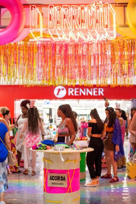 Cenografia para Shopping Tijuca: Carnaval no Barracão – Unpack Design, detalhe 3