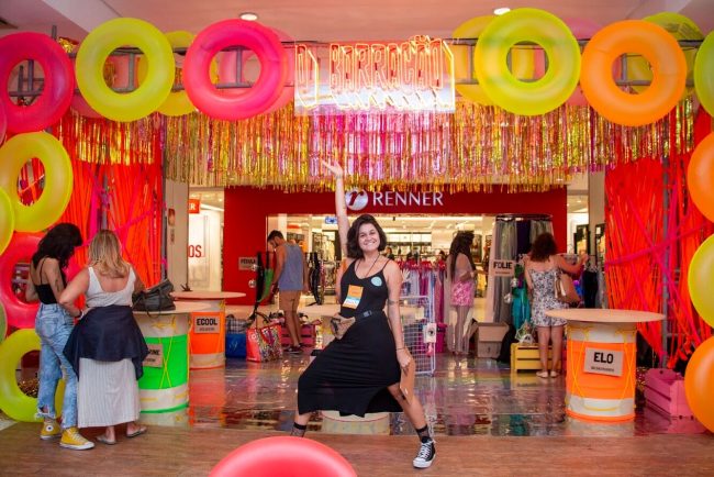 Cenografia para Shopping Tijuca: Carnaval no Barracão – Unpack Design, detalhe 6