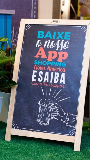 Cenografia para Shoppings da Rede Ancar: Posto de Troca Dia dos Pais – Unpack Design