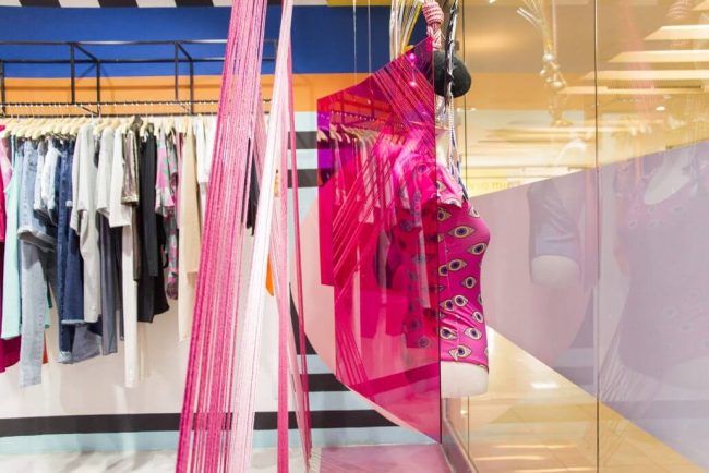 Projeto de Loja: Garimppo Shopping Vertical – Unpack Design, detalhe 2