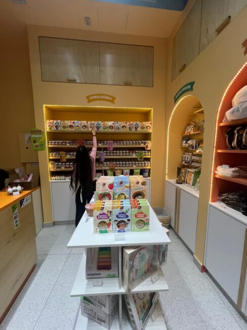 4 Kid’s Ótica Infantil – loja pronta: balcão de atendimento