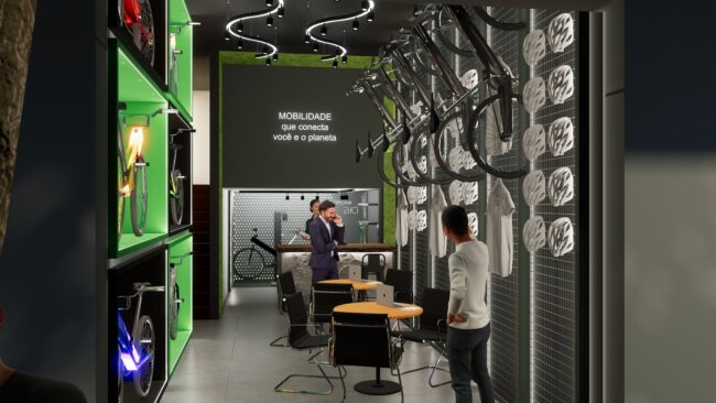 Vista interna da loja Bici Eletric: vitrines verdes, painel de grade com capacetes e roupas e mesas de atendimento